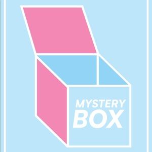 VINTAGE CLOTHING MYSTERY BOX